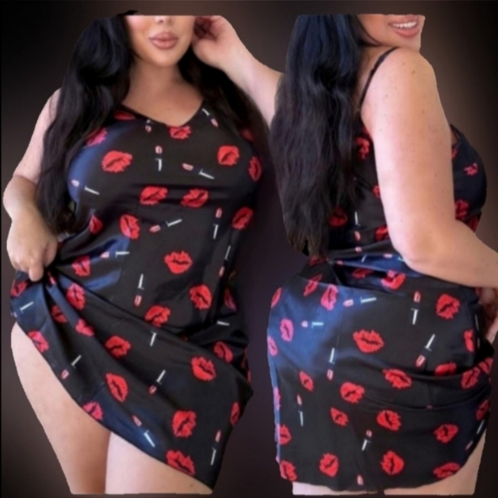Avid Love blk red lips lipstick graphics silky spaghetti strap nightie XXL NWOT
